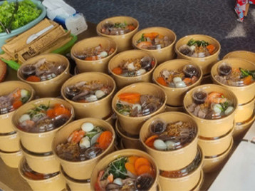 Một buổi sáng 7h tại FireApps: gần 100 phần hủ tiếu Nam Vang nóng hổi được chuẩn bị như thế nào?